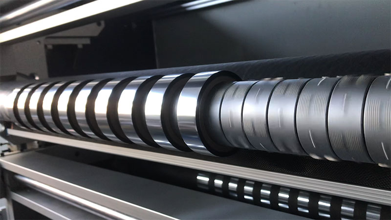 燙金紙分切機：毫厘間的“絲滑”博弈